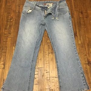 Otb one tough babe woman’s jr Capri Sz 9/10